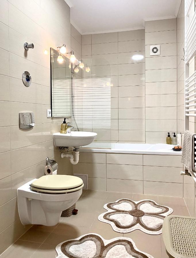 Daria'S Apartment บราชอฟ ภายนอก รูปภาพ